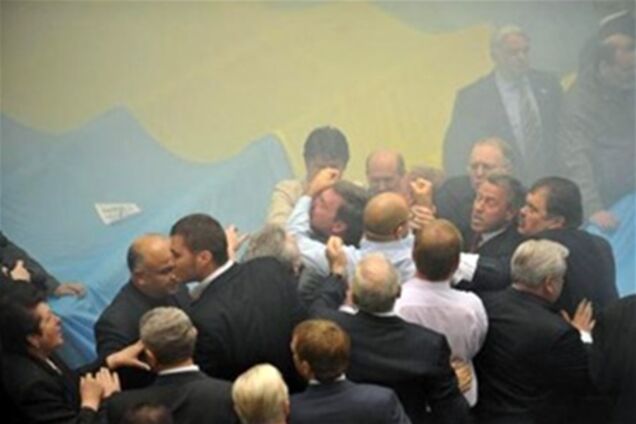 Бійка у Верховній Раді потрапила до світового рейтингу. Фото, відео