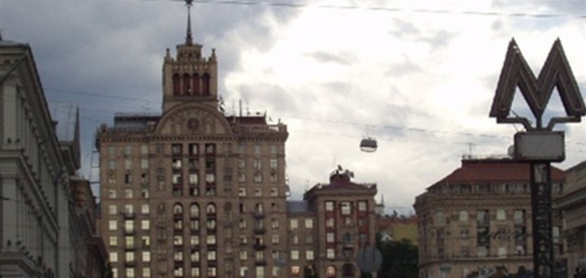 Работников метро обязали постоянно улыбаться