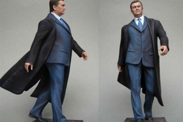 Медведєв купив фігурку Януковича за $ 15 тисяч