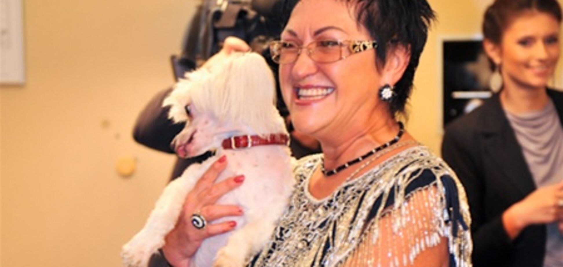 Перформанс-показ модного дизайнера