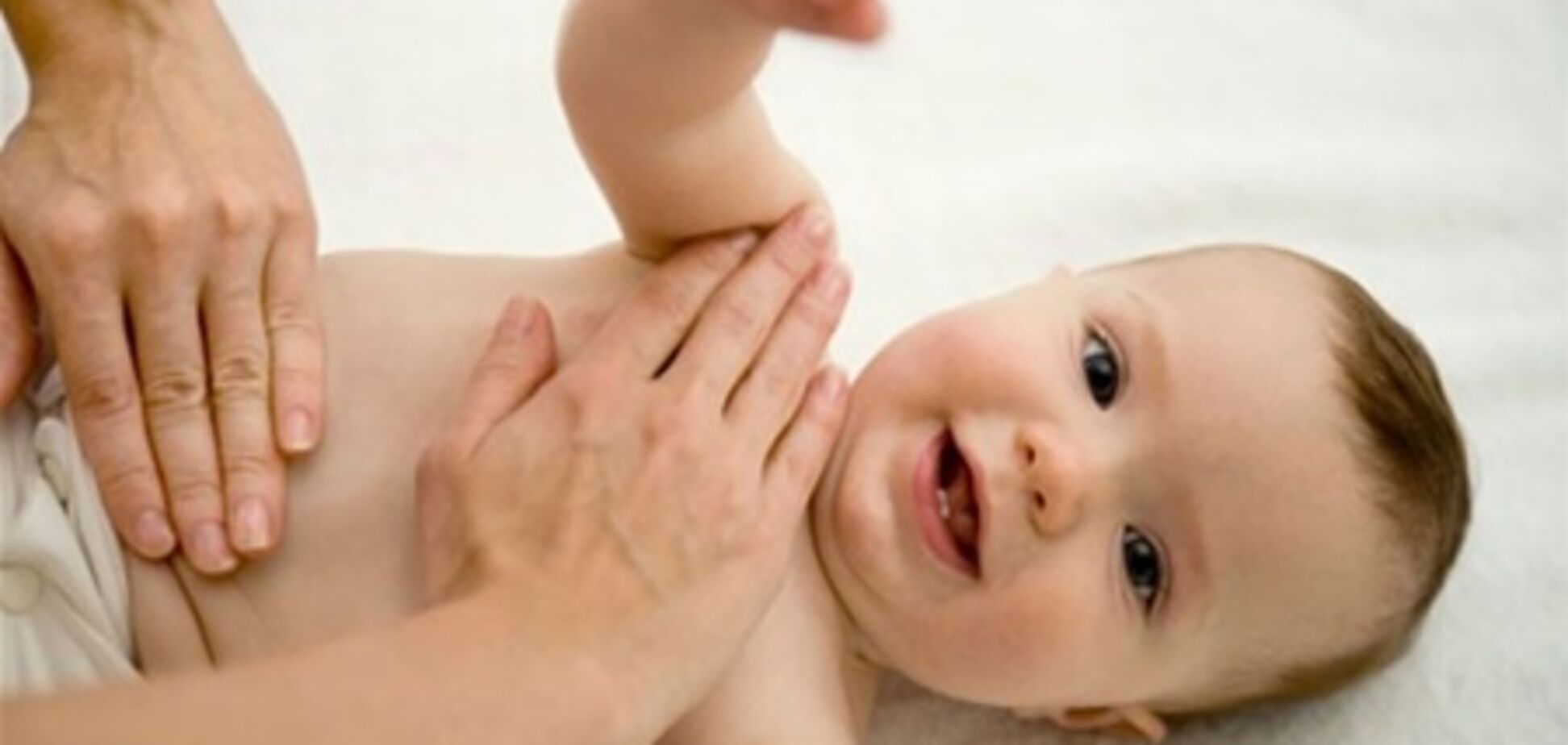 Как делать массаж грудному ребенку