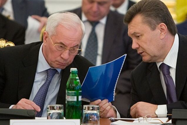 Янукович просить Азарова покарати міністрів, які не ходять в Раду
