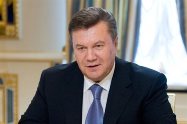 Янукович просит Раду срочно рассмотреть закон, упраздняющий льготы