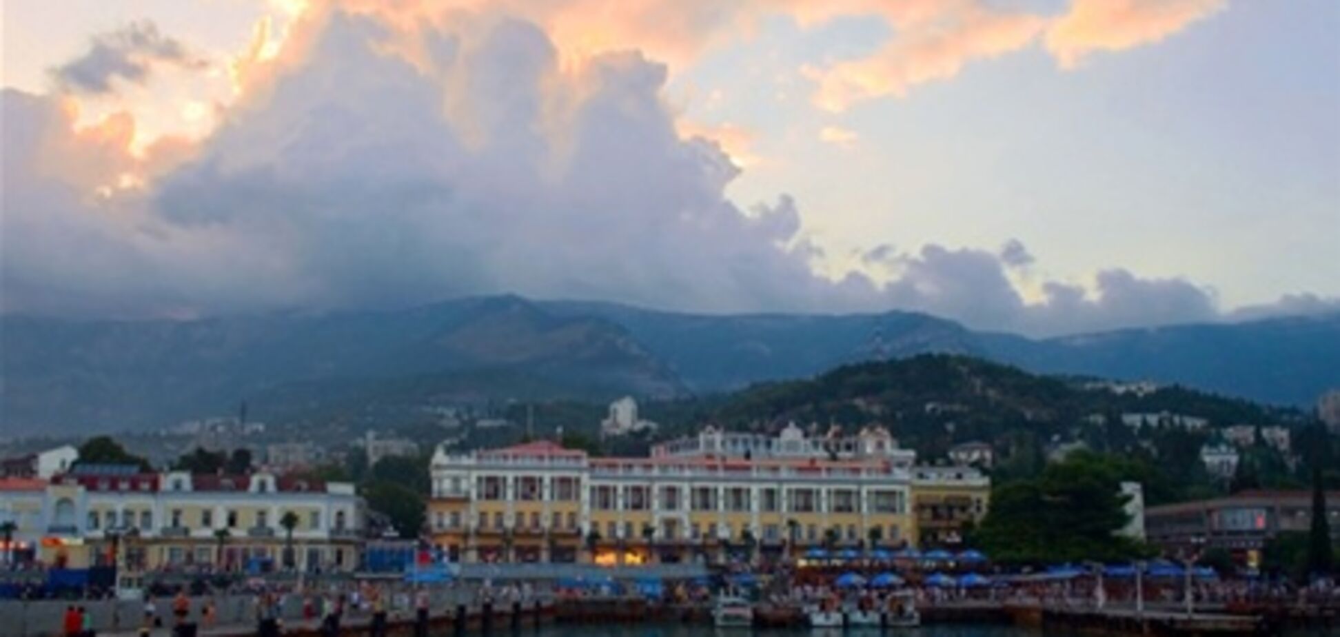 Ялтинский порт предлагают продать за $1