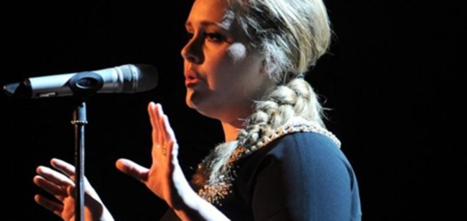 Адель предстоит серьезная операция