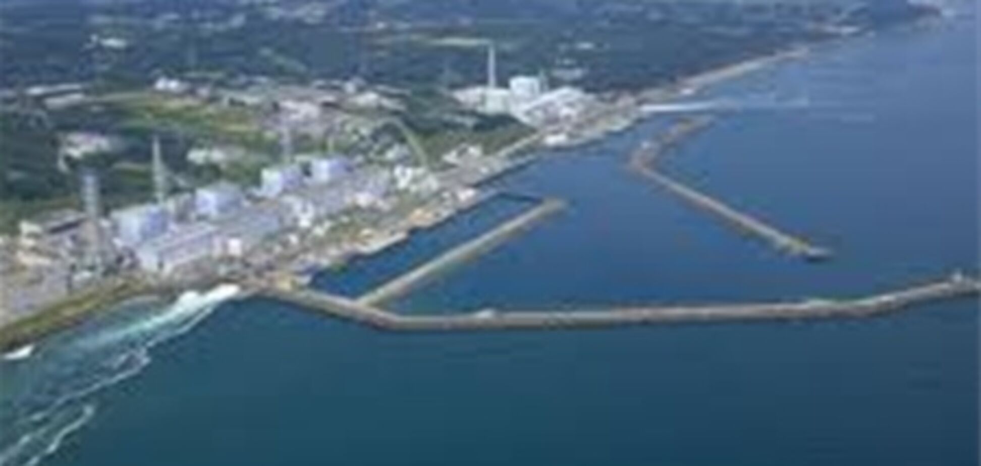 Японский чиновник выпил стакан ранее радиоактивной воды с 'Фукусимы-1'
