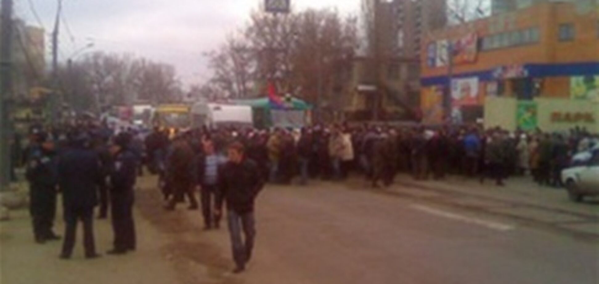 Пенсіонери і чорнобильці перекрили трасу Київ-Дніпропетровськ