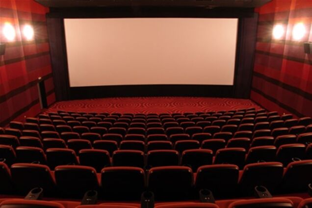 Фільми про війну показуватимуть безкоштовно