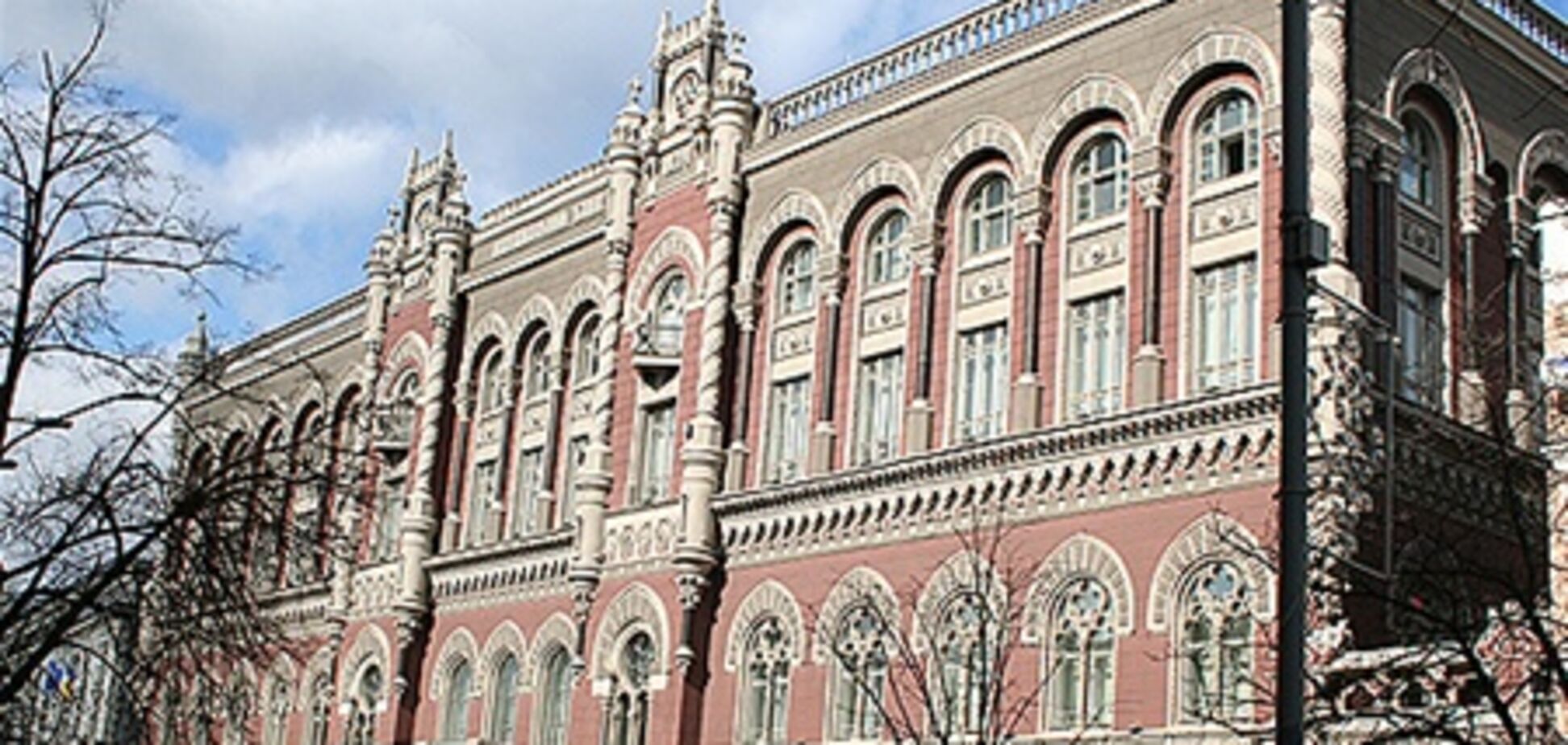 Нацбанк и власть живут в параллельных мирах – эксперты