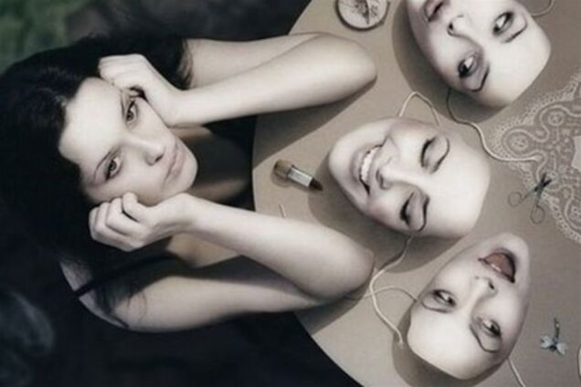 'Улыбающаяся депрессия' охватила мир