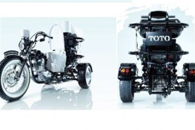 Японці змайстрували мотоцикл-унітаз із заправкою фекаліями. Відео