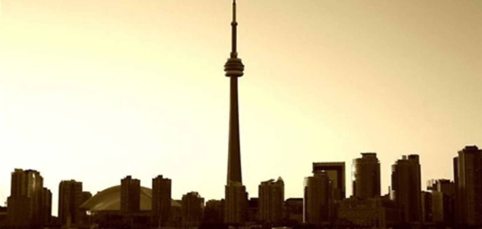Си-Эн Тауэр — гордость Торонто