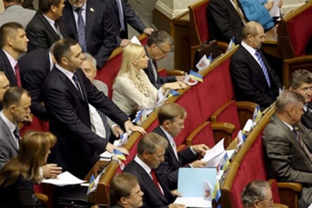 Рада приняла за основу проект закона о декриминализации экономических преступлений