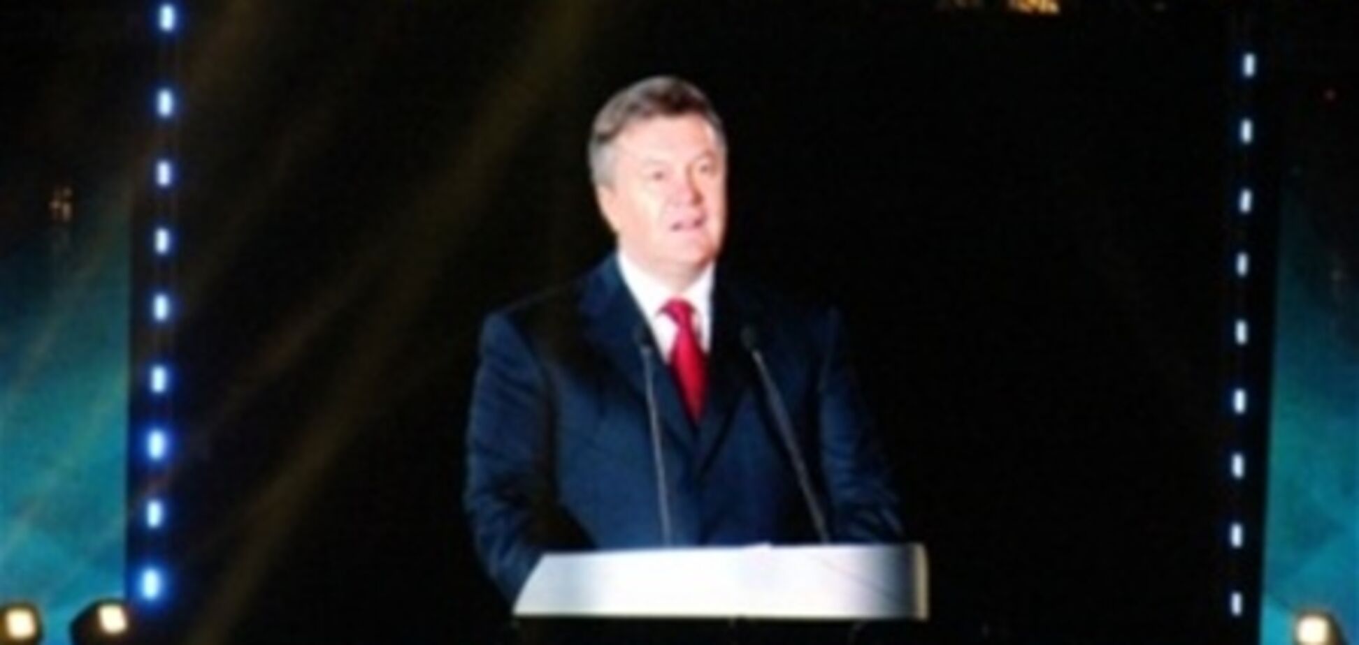 Президент Украины: НСК 'Олимпийский' - подарок будущим чемпионам
