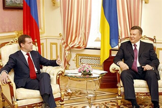 Медведєв з Януковичем поговорять про статус російської мови в Україні?