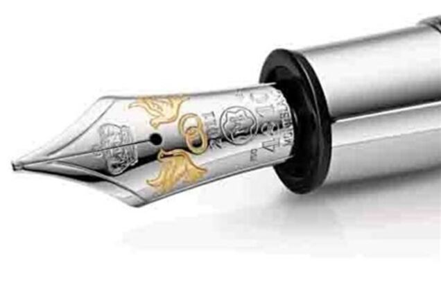 Письменные принадлежности для королей и олигархов. Фото