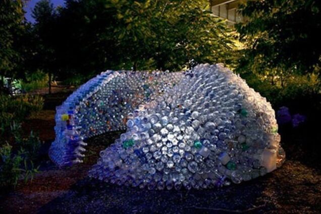 В Нигерии начали строить дома из пластиковых бутылок