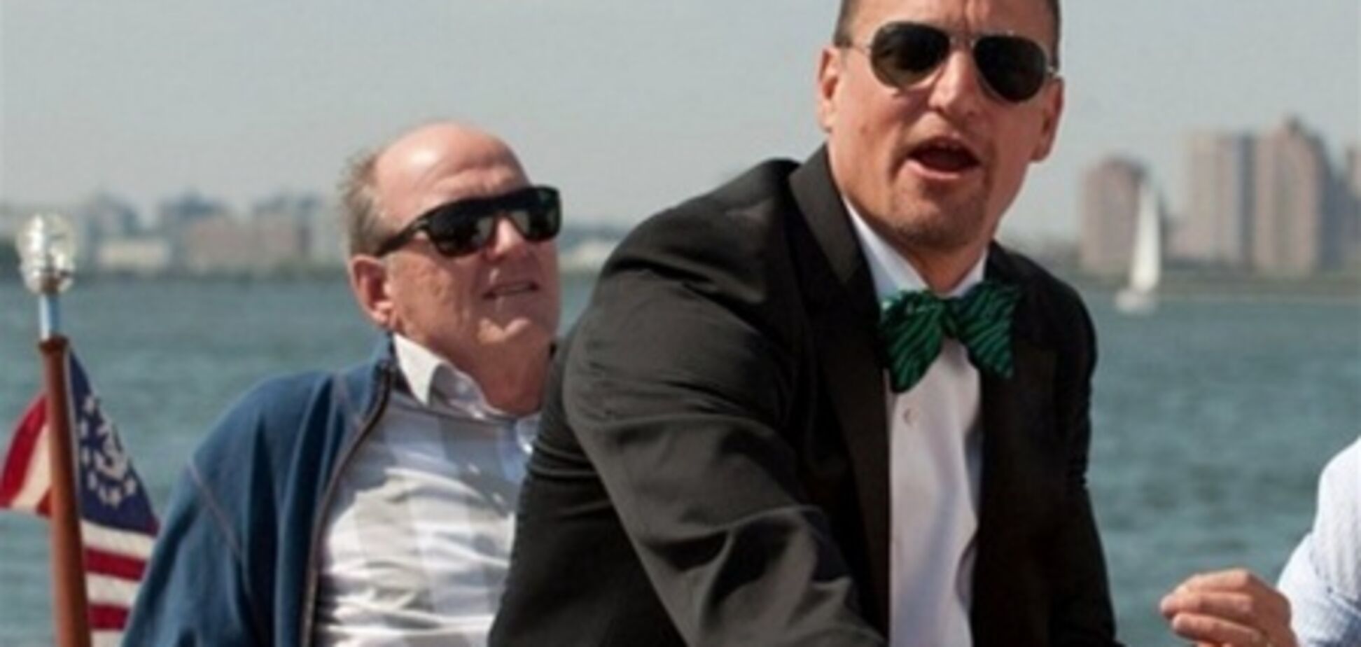 Вуди Харрельсон заменил матерщинника Микки Рурка