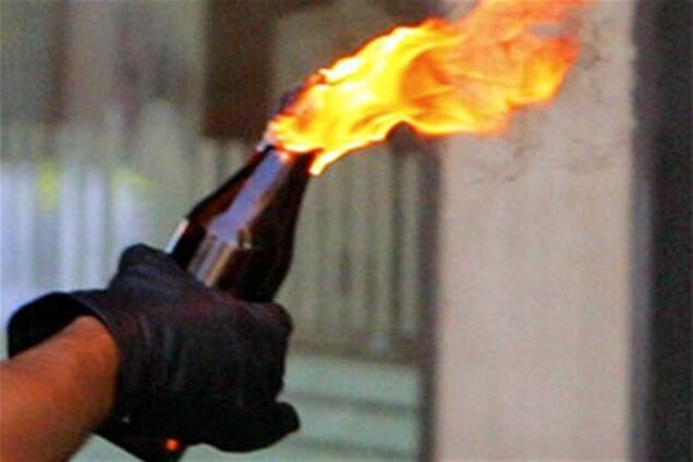 У центрі Рівного спалили машину лідера 'Свободи'