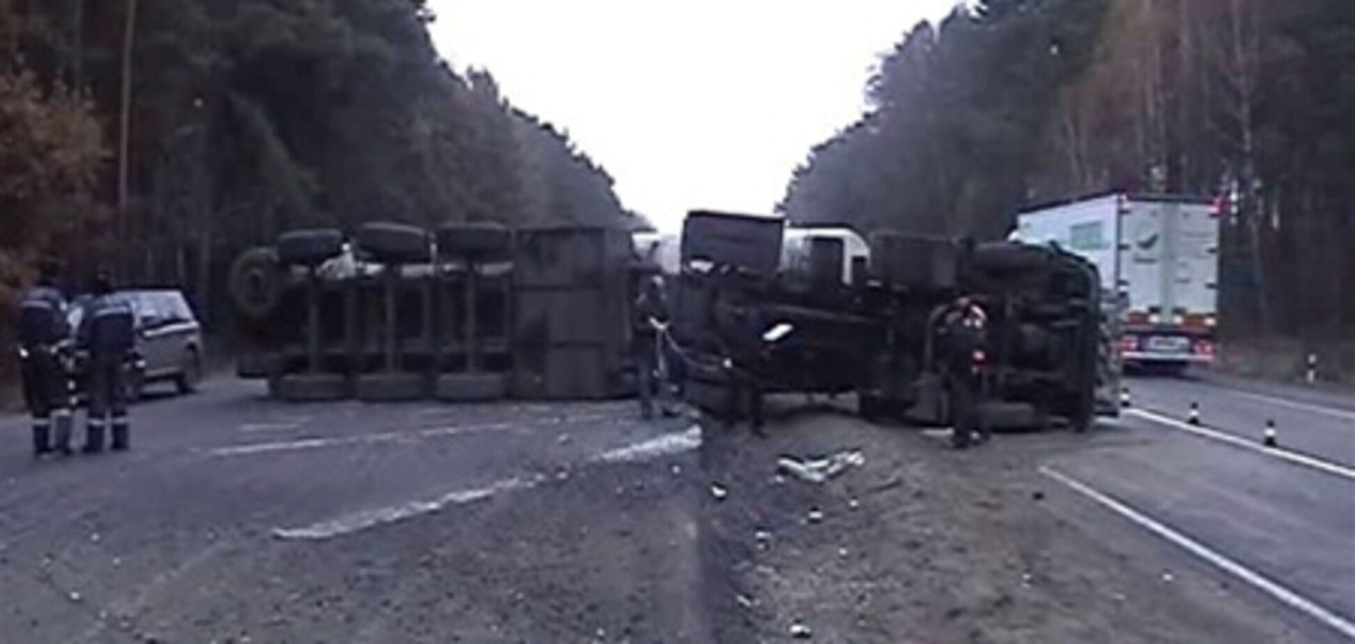 Ситуация на дорогах: 98 ДТП, 20 погибших