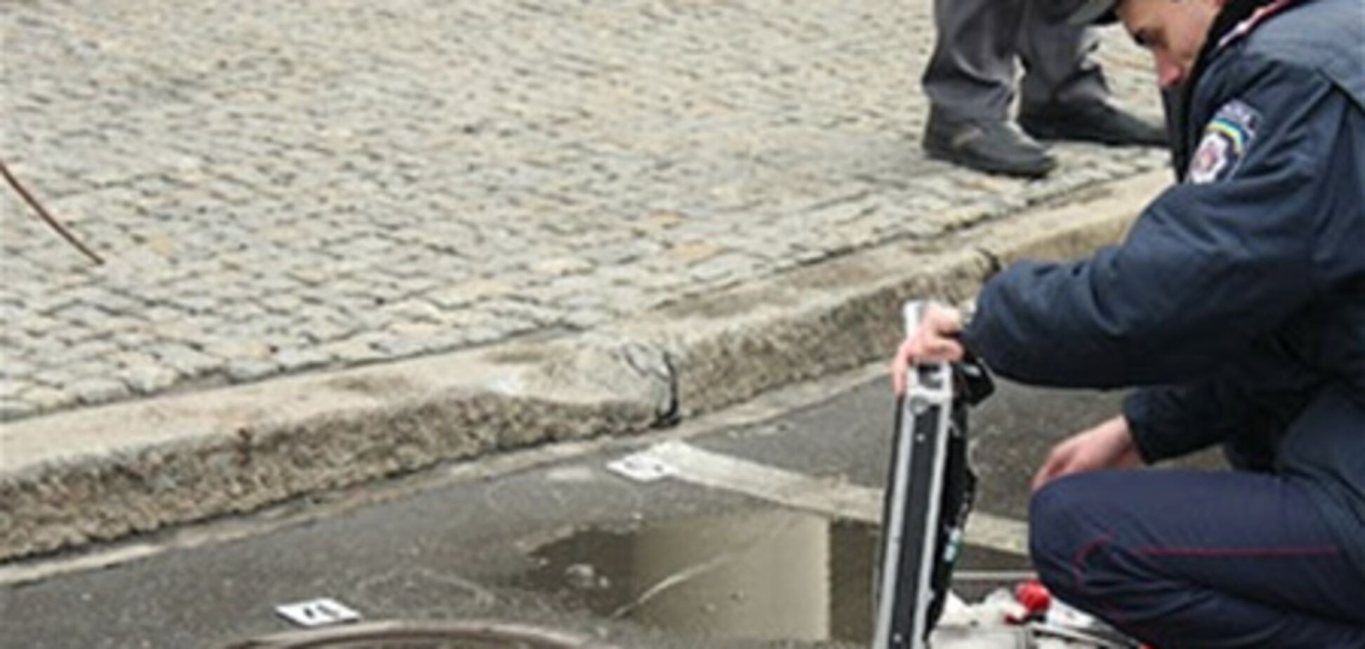 Дніпропетровський фінансист підірвався на урні випадково - міліція