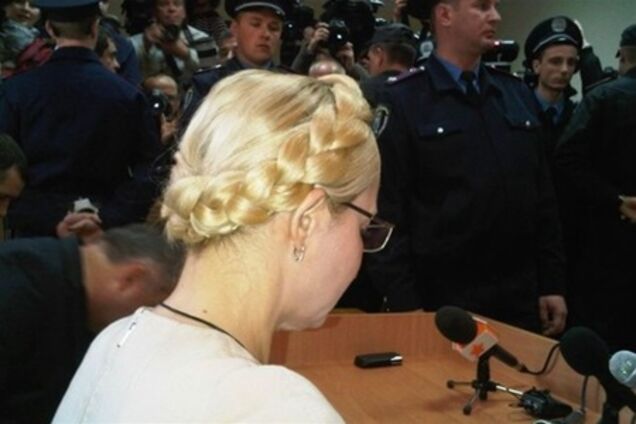 На тілі Тимошенко з'явилися крововиливи розміром 15 см - Турчинов