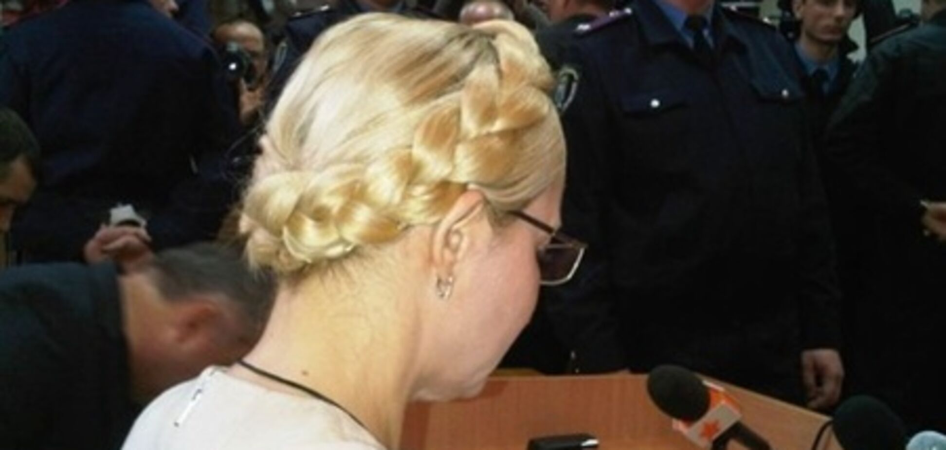 На теле Тимошенко появились кровоизлияния размером 15 см – Турчинов