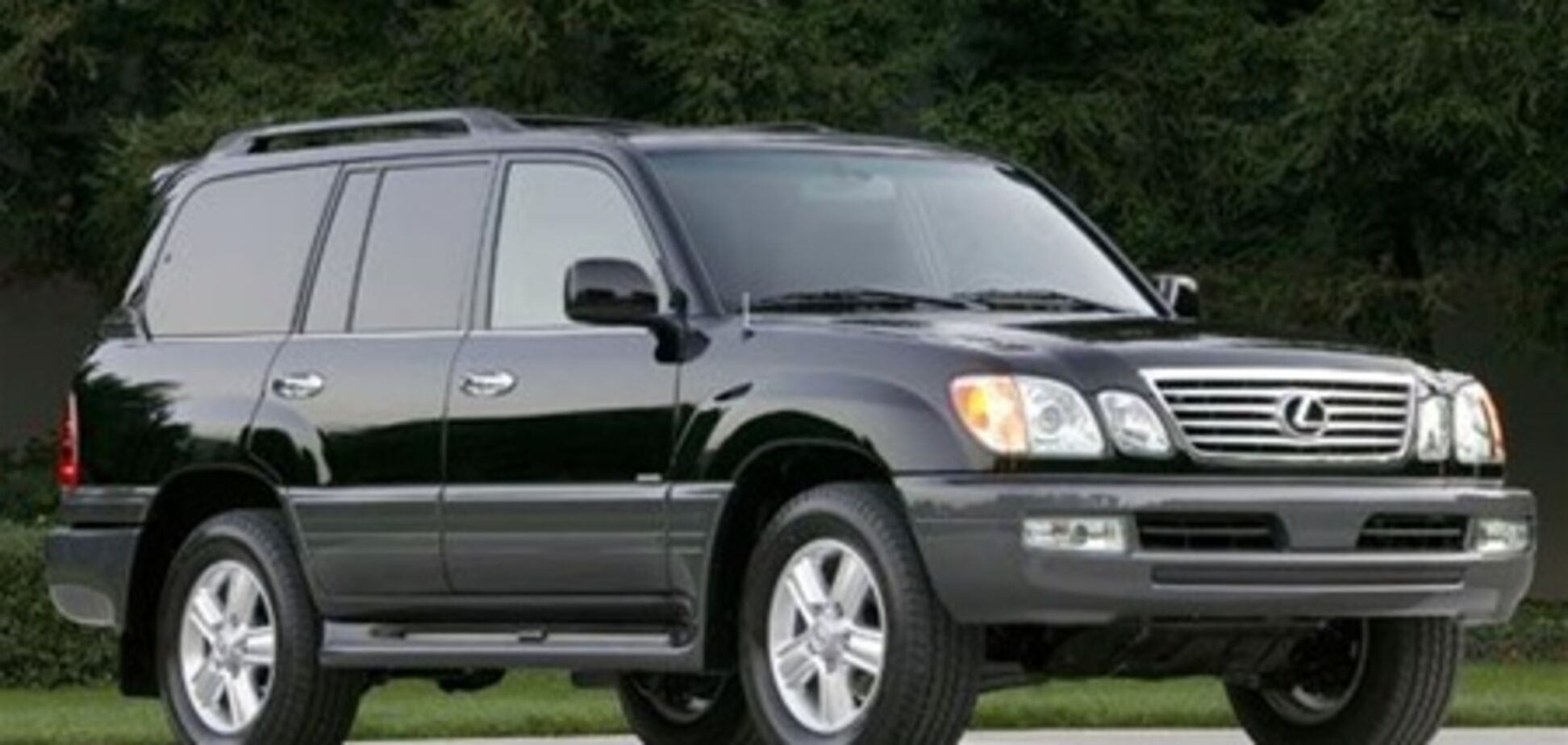 В Киеве угнали дорогой Lexus с «милицейскими» номерами