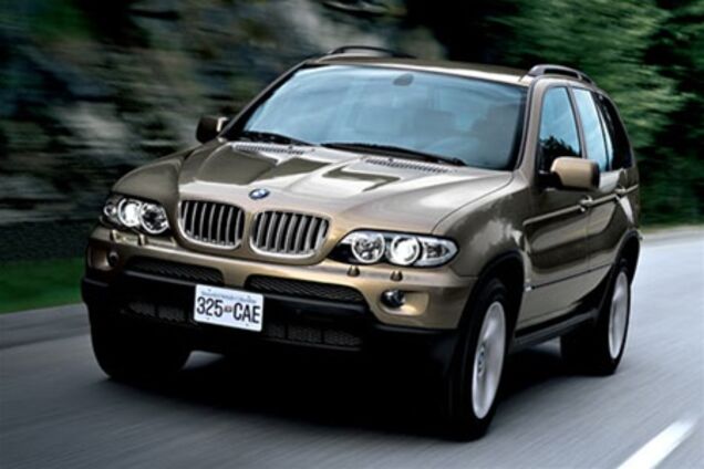 Харьковский госчиновник вылетел с работы за BMW X5