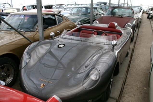 Невероятная коллекция машин найдена в Голландии. Фото 