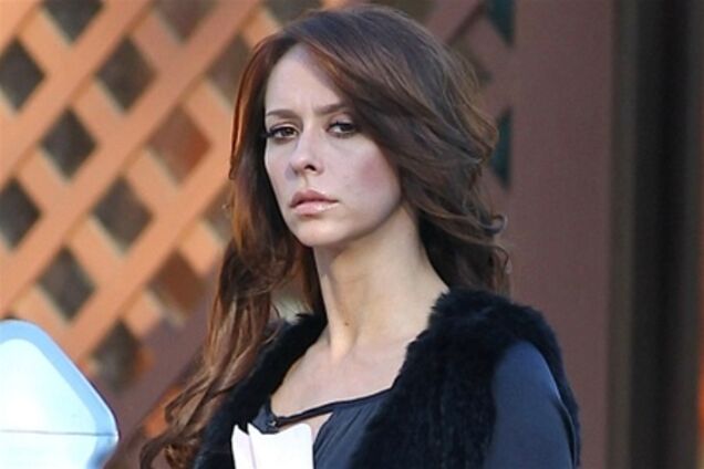 Лав Хьюитт не способна удержать парня