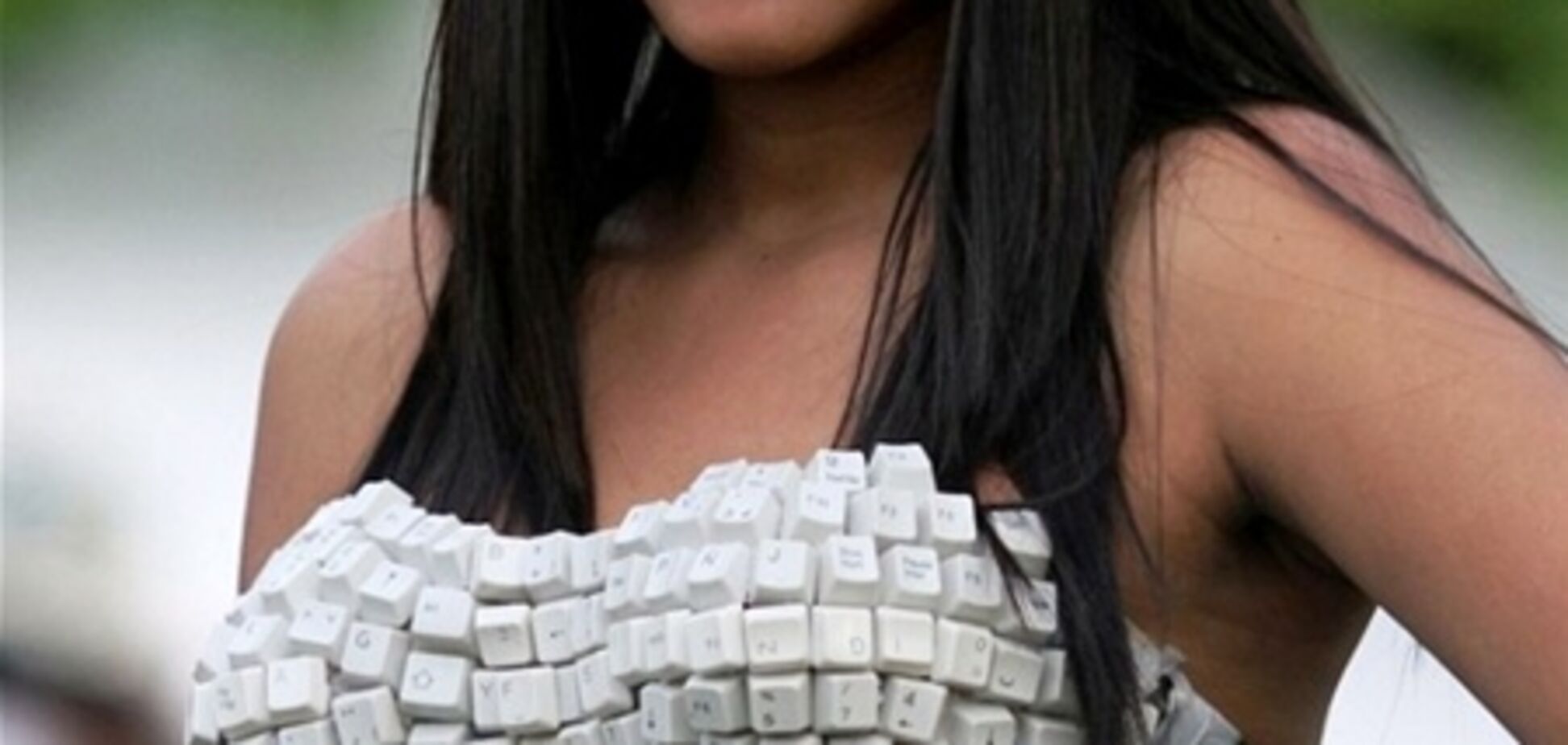 Какие полезные и не очень вещи можно сделать из клавиатуры. Фото