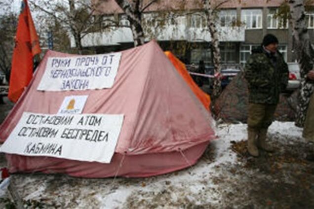 Милиция открестилась от демонтажа основной палатки чернобыльцев