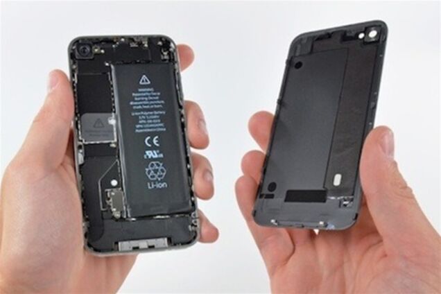 Apple решит проблему плохой батареи в iPhone 4S