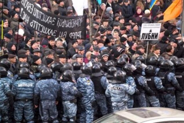 Суд запретил чернобыльцам митинговать под Кабмином