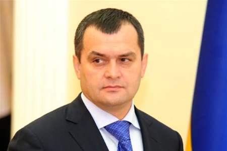 Министр МВД любит синие галстуки