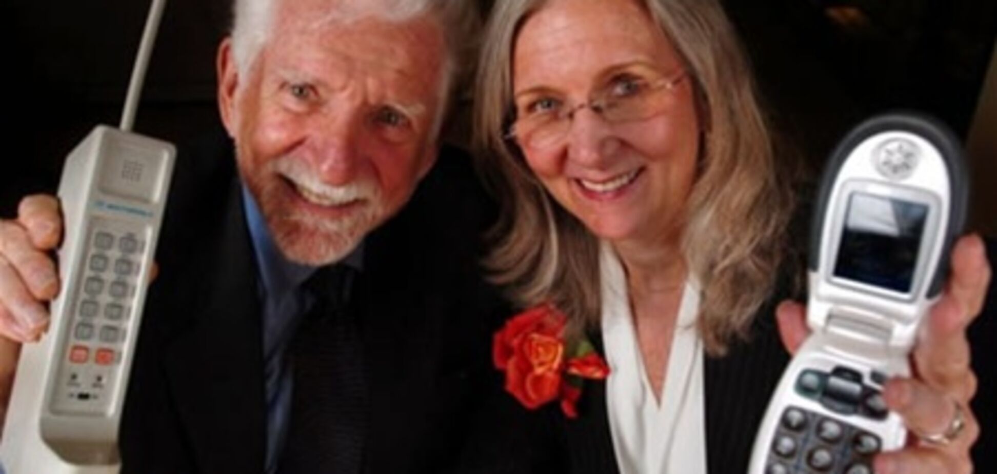 Обычные мобильники не сдались под натиском смартфонов