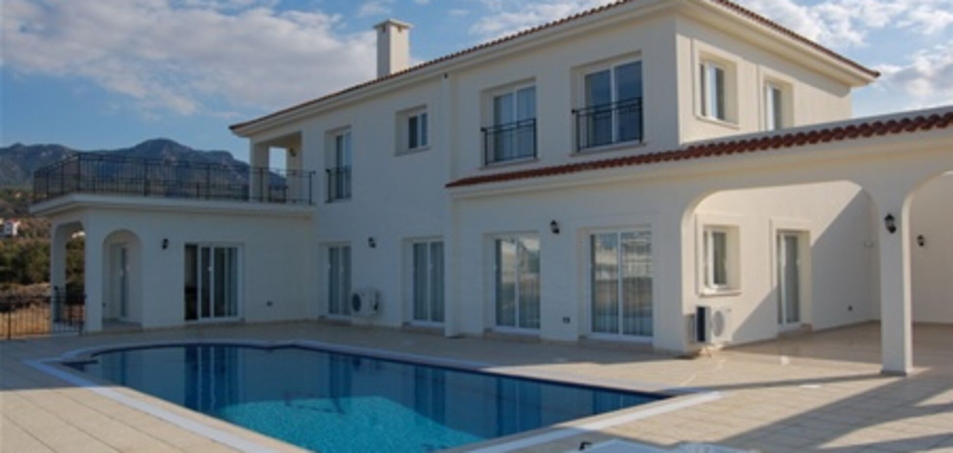На рынке недвижимости Кипра избыток нового жилья