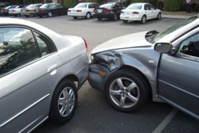 Ситуація на дорогах: 116 ДТП за добу, 12 людей загинули