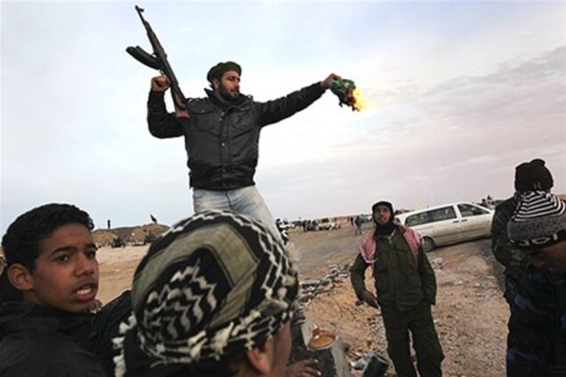 Повстанцы Ливии призвали ПНС немедленно выплатить им зарплату