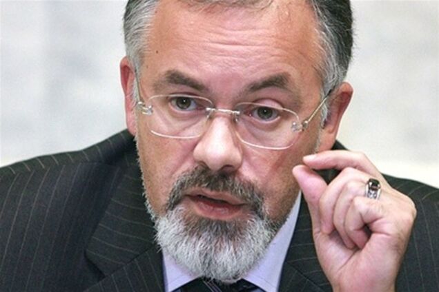 Табачник: через хабарі викладачам студенти поширюють корупцію