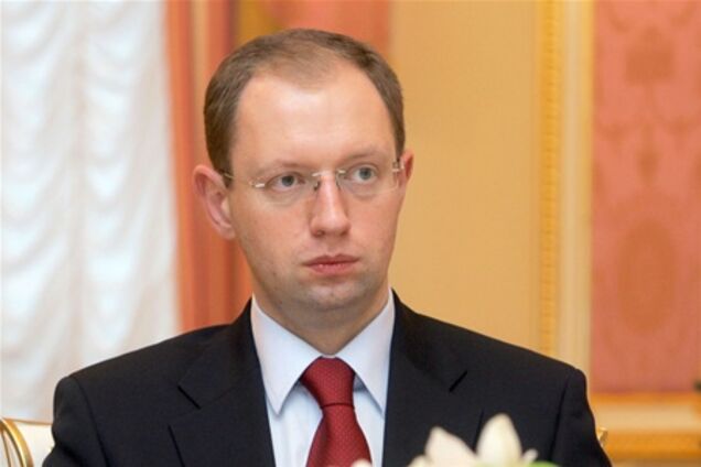 Яценюк: рублеву валютну зону почали реалізовувати з України