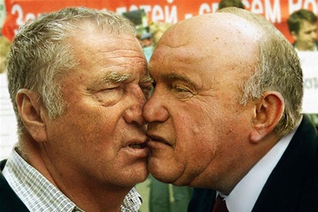 Жириновский поцеловался с Зюгановым