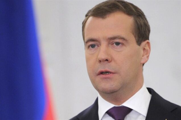 Каналы РФ показали первым сюжетом митинг в Москве после указа Медведева?