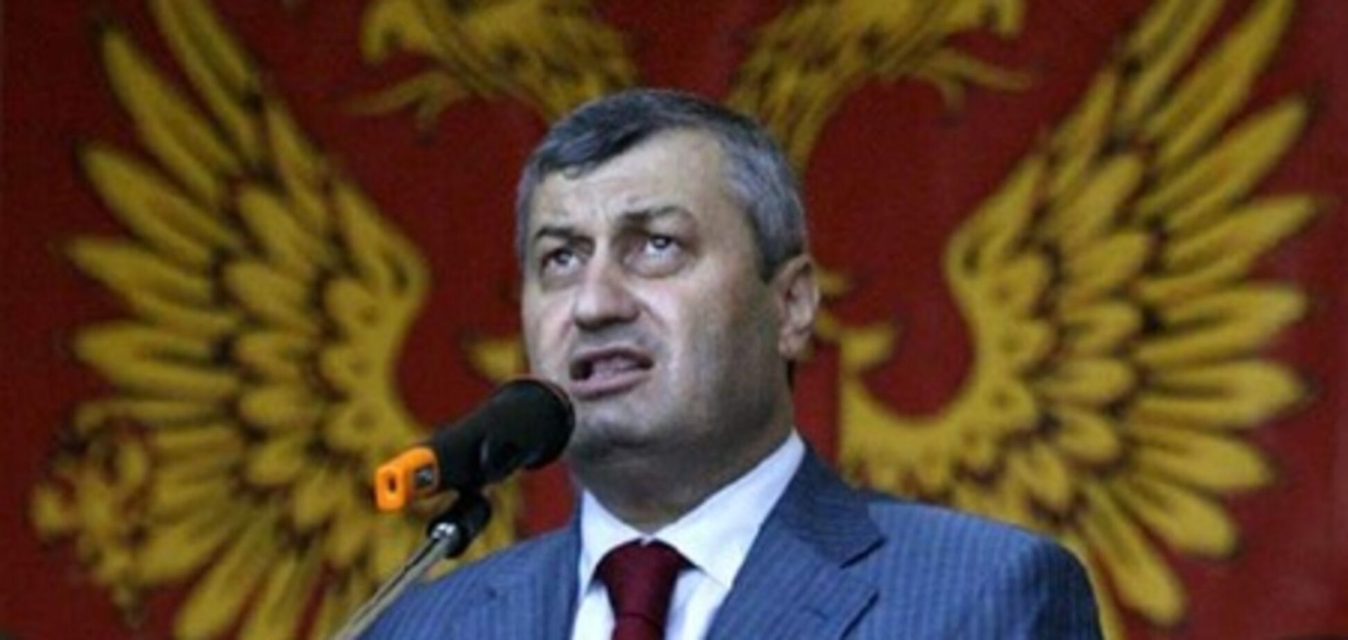 Президент Південної Осетії пішов у відставку
