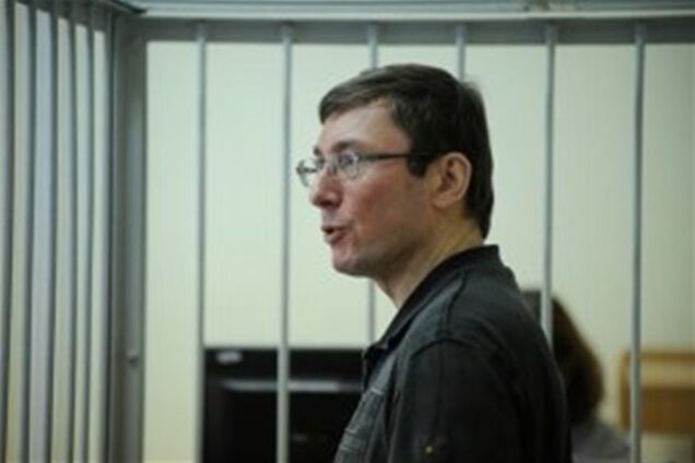 Завтра Печерский суд продолжит рассматривать дело Луценко