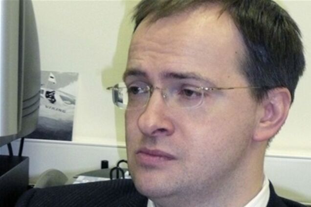 'Єдина Росія': коли люди проявляють активність - це добре, аби це не була бритоголова опозиція