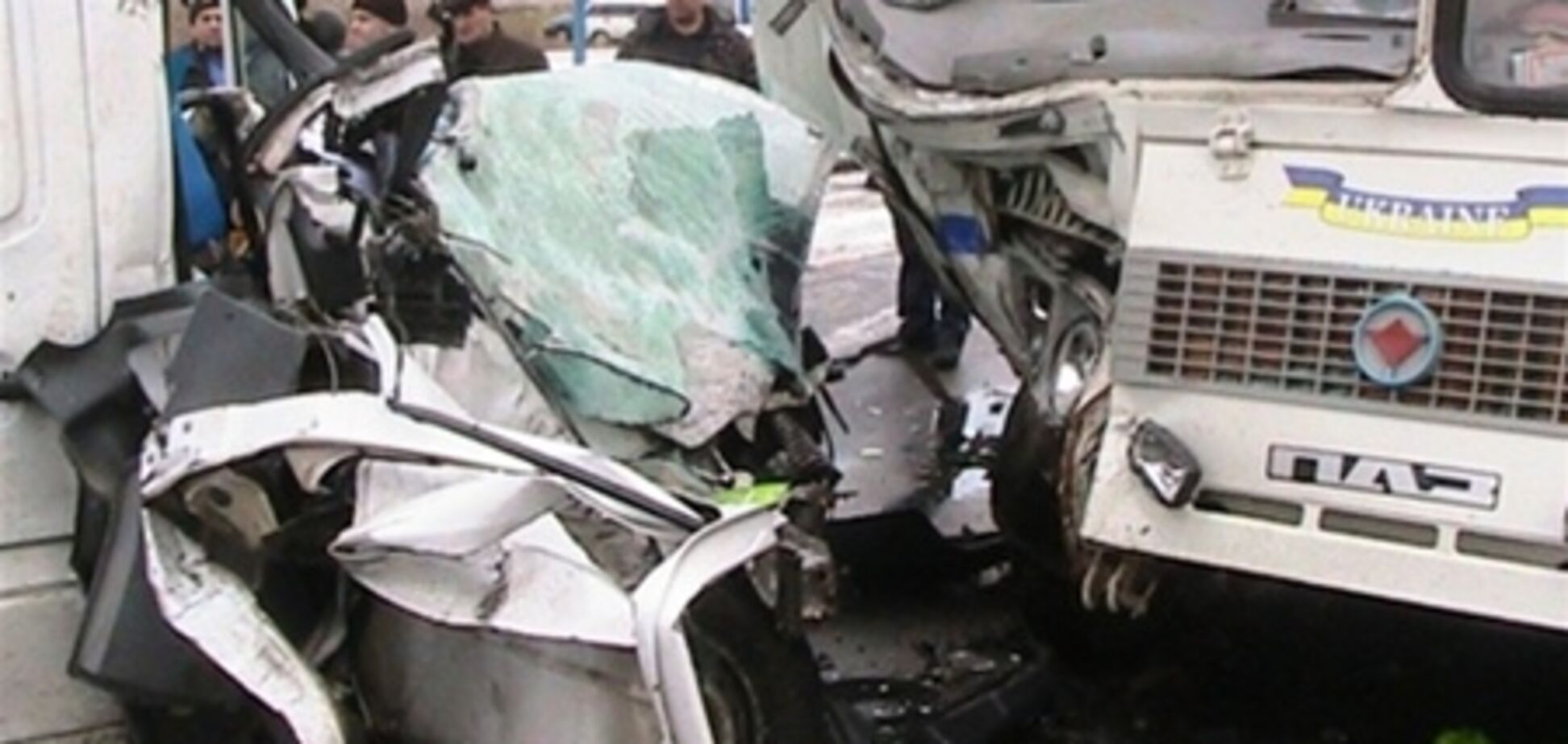 Хмельниччина. Шкільний автобус з дітьми потрапив в аварію. Фото