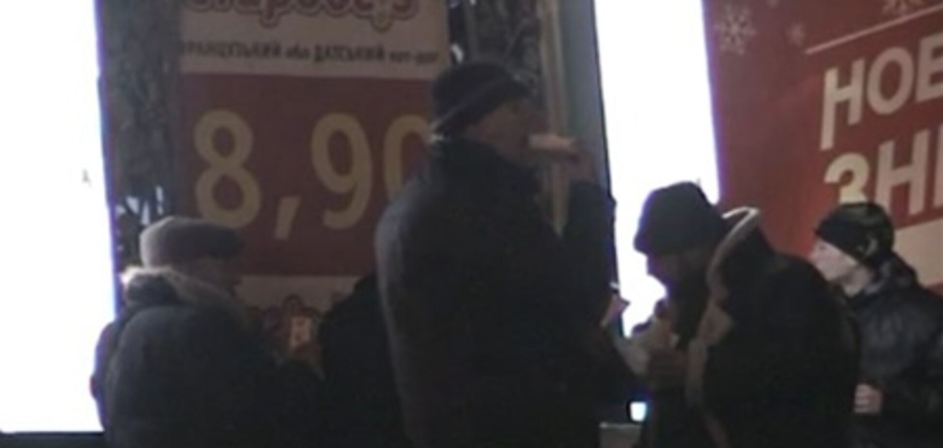 Голодающие чернобыльцы кушают хот-доги. Видео