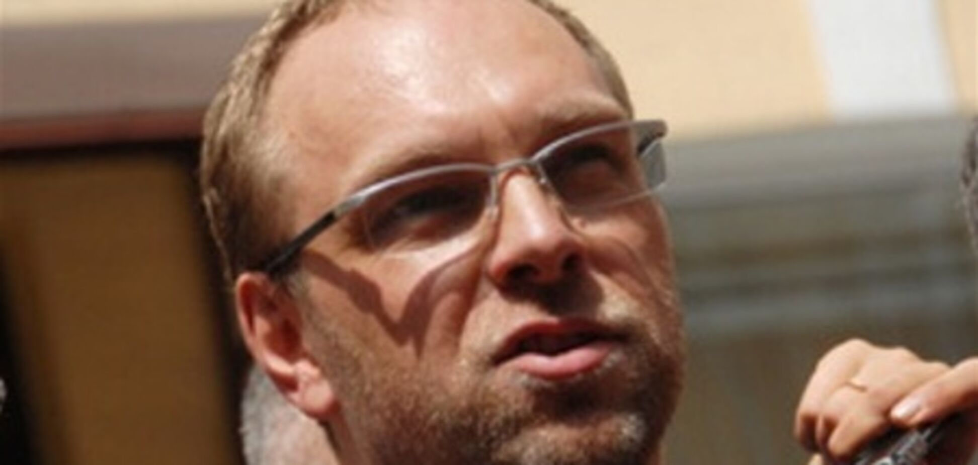 Рішення суду стосовно Тимошенко залежить від Президента - Власенко